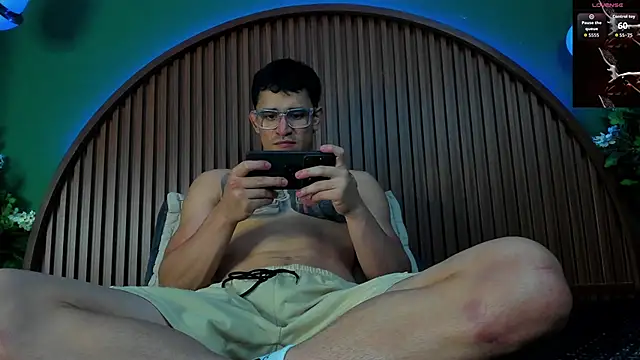 JeergMuscle online show from 11-19-25, 04:23