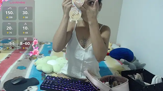 Cataleya naz online show from 10-29-25, 01:37