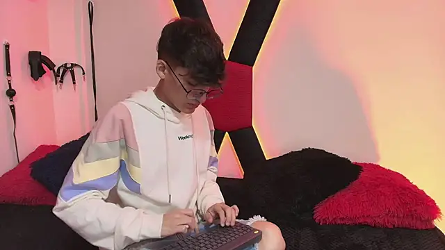 bellmontneon online show from 11-10-25, 11:26