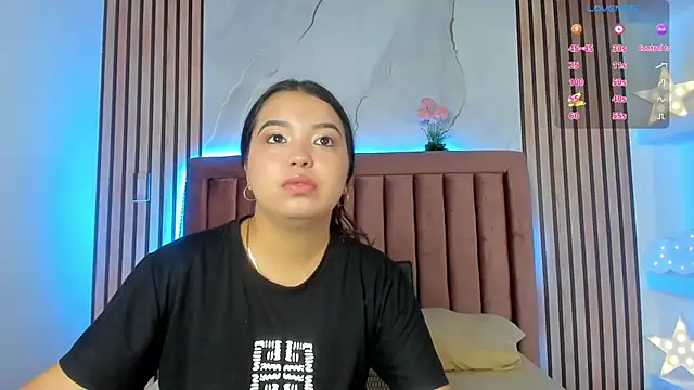 LunaWiill  online show from 10-27-25, 12:17