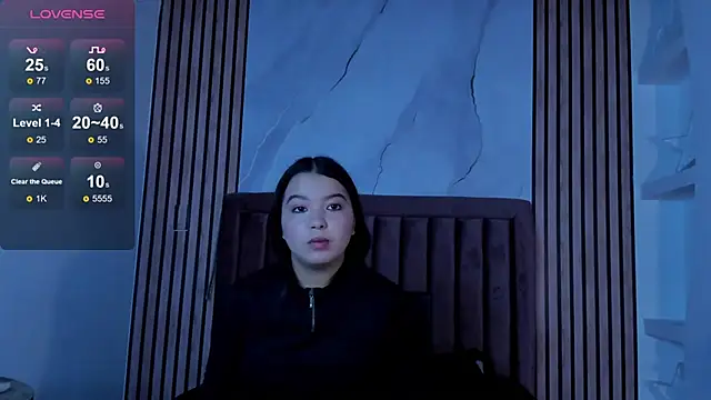 LunaWiill  online show from 10-03-25, 12:28