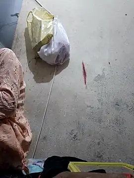 Snapshot of queen_baby09 chatting on 10-15-25, 08:06 queen baby09 online show from 10-15-25, 08:06