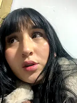 Daphnee-x online show from 11-16-25, 02:05