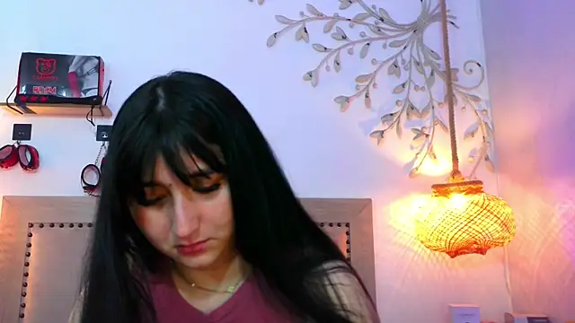 Daphnee-x online show from 12-22-25, 11:32