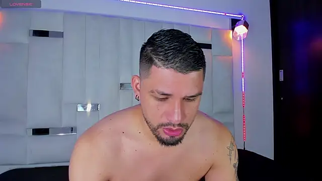 Jacob19  online show from 09-24-25, 11:39