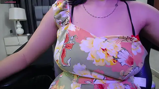 kashvi  online show from 11-18-25, 08:12