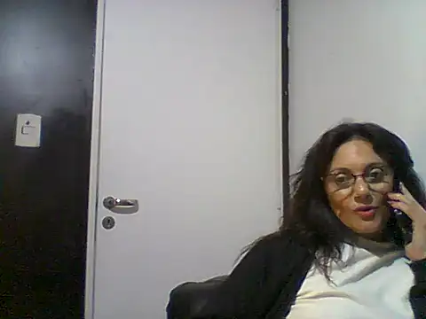 Snapshot of dulcefanny chatting on 06-19-26, 07:52 dulcefanny online show from 06-19-26, 07:52