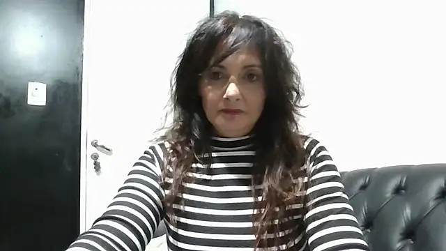 Snapshot of dulcefanny chatting on 07-05-26, 04:19 dulcefanny online show from 07-05-26, 04:19