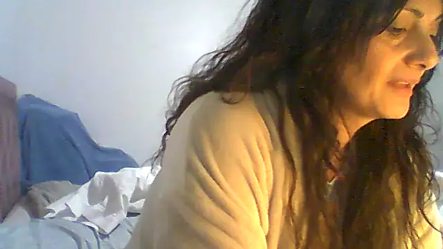 Snapshot of dulcefanny chatting on 06-16-26, 06:08 dulcefanny online show from 06-16-26, 06:08