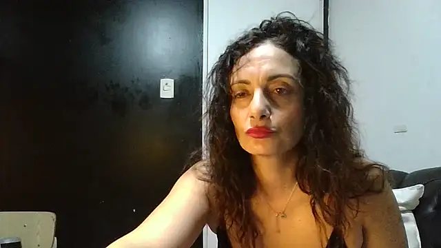 Snapshot of dulcefanny chatting on 07-13-26, 04:39 dulcefanny online show from 07-13-26, 04:39