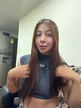 Snapshot of Karlee_Grey1 chatting on 06-04-26, 01:10 Karlee Grey1 online show from 06-04-26, 01:10