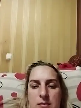 Snapshot of Tatka95 chatting on 10-17-25, 05:00 Tatka95 online show from 10-17-25, 05:00