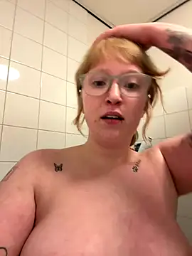 roxybliss3 online show from 12-17-25, 12:26