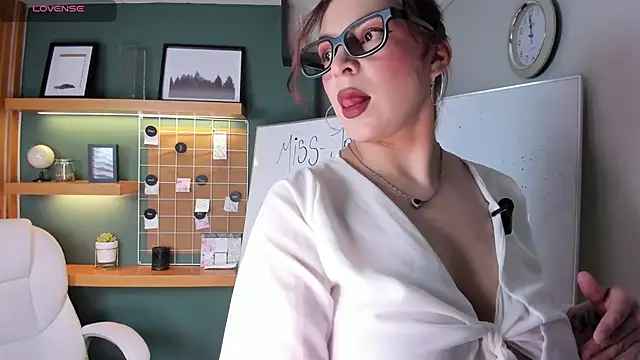 Jenniekim 18 online show from 11-05-25, 12:08