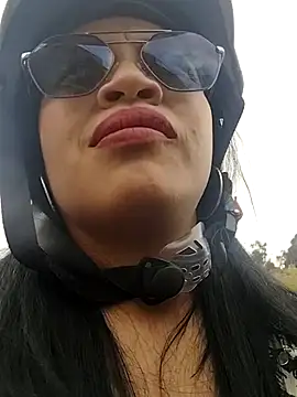 Snapshot of MILA__06 chatting on 10-03-25, 02:07 MILA 06 online show from 10-03-25, 02:07