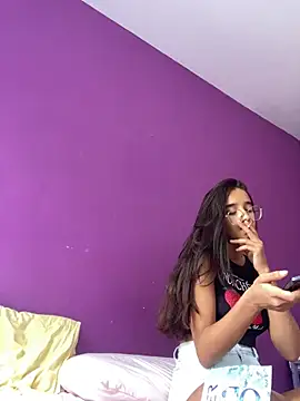 loirinhaaa online show from 04-05-26, 06:47