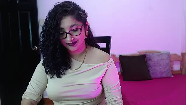 Gia Dior online show from 11-05-25, 11:52