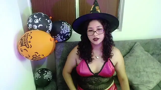 Gia Dior online show from 10-20-25, 09:15