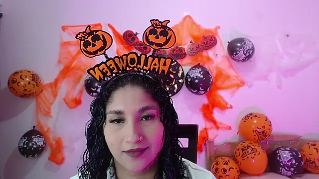 Gia Dior online show from 10-10-25, 12:44