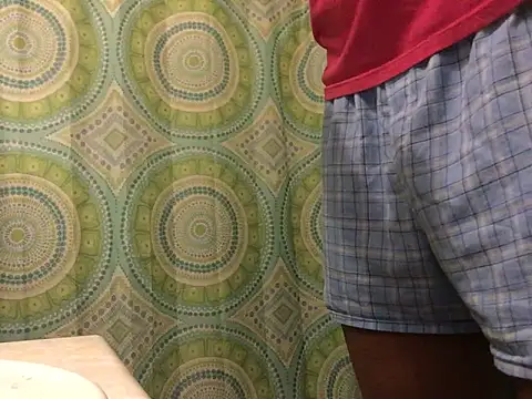 TallDickguy00 online show from 05-17-26, 11:21