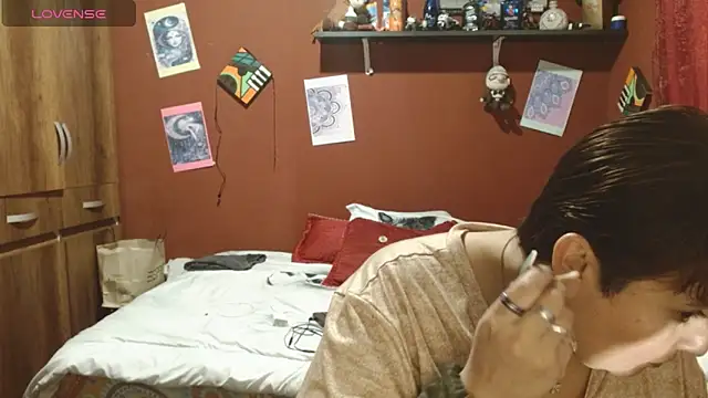 Sasharosee2 online show from 10-15-25, 12:13