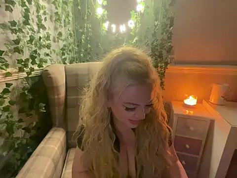 BonnyDesire online show from 10-14-25, 07:03