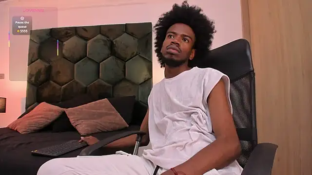 AllexJacob online show from 04-10-26, 01:29