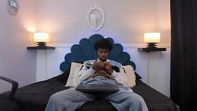 AllexJacob online show from 09-27-25, 01:17