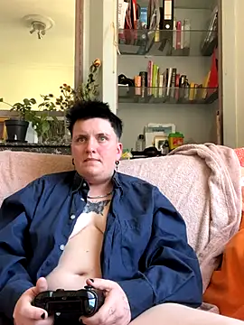 Snapshot of captaine_pioupiou chatting on 09-18-25, 10:18 captaine pioupiou online show from 09-18-25, 10:18