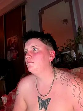 Snapshot of captaine_pioupiou chatting on 09-20-25, 07:30 captaine pioupiou online show from 09-20-25, 07:30