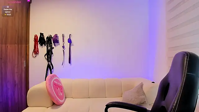 Snapshot of abu_dhabi_21 chatting on 02-13-26, 10:15 abu dhabi 21 online show from 02-13-26, 10:15