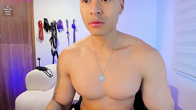 Snapshot of abu_dhabi_21 chatting on 02-11-26, 09:31 abu dhabi 21 online show from 02-11-26, 09:31