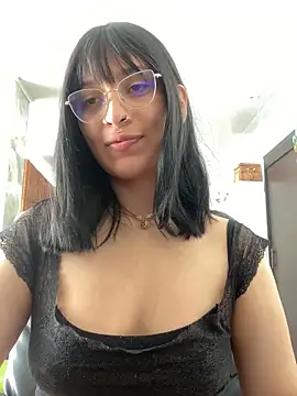 Snapshot of Scarlett_Millerw chatting on 11-12-25, 02:21 Scarlett Millerw online show from 11-12-25, 02:21