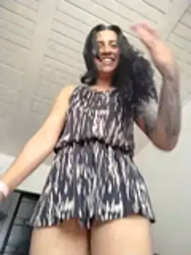Snapshot of gabii_hardy chatting on 07-28-26, 02:13 gabii hardy online show from 07-28-26, 02:13