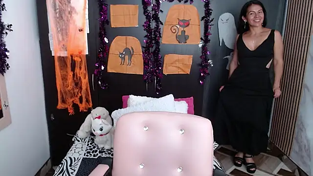 camilavargas  online show from 10-30-25, 09:01