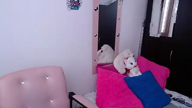 camilavargas  online show from 11-19-25, 08:31