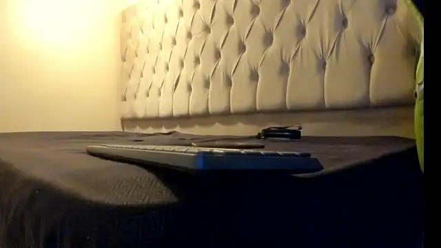 Naomis 35 online show from 02-12-26, 07:13