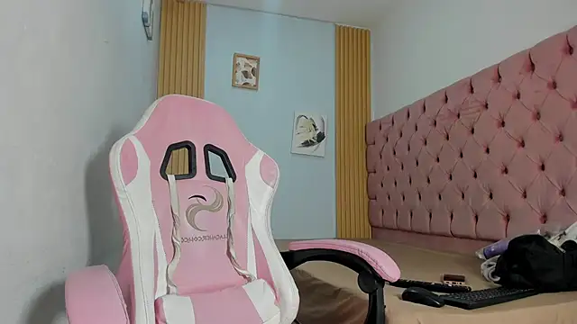 Naomis 35 online show from 11-07-25, 07:18