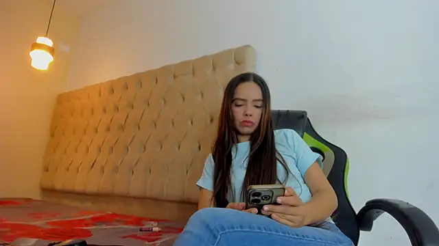 Naomis 35 online show from 01-08-26, 07:42