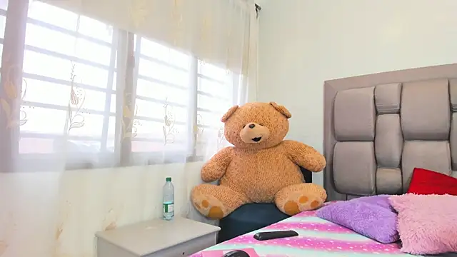 Beauty Luci online show from 10-10-25, 06:53