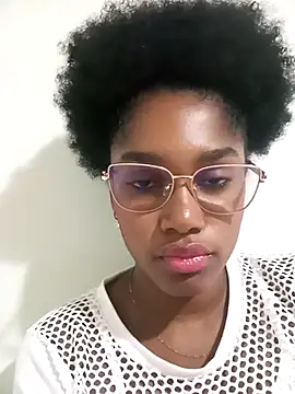 Beauty Luci online show from 10-21-25, 11:48
