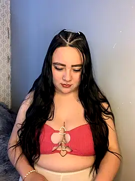 Snapshot of Ssusann_Pink chatting on 09-26-25, 01:56 Ssusann Pink online show from 09-26-25, 01:56
