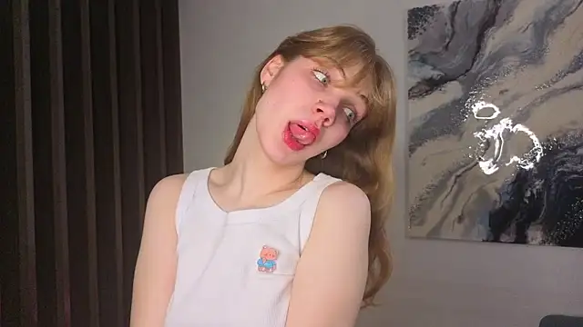 pienaple online show from 11-22-25, 04:11