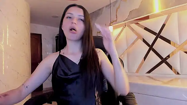 sophiadoll tf online show from 05-20-26, 09:34