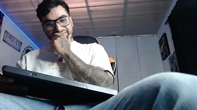 Chrys harris77 online show from 12-04-25, 06:51