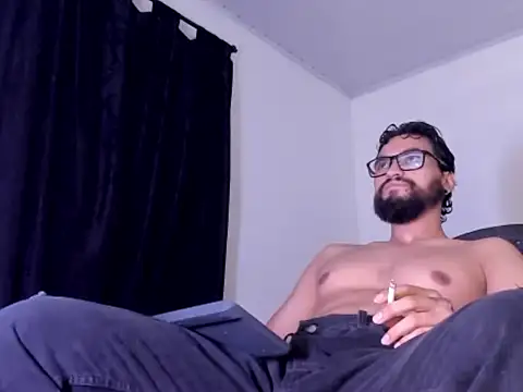Snapshot of Chrys_harris77 chatting on 07-14-26, 04:39 Chrys harris77 online show from 07-14-26, 04:39