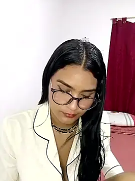 Renata Zoe online show from 10-27-25, 01:28