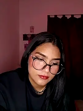 Renata Zoe online show from 11-11-25, 01:33