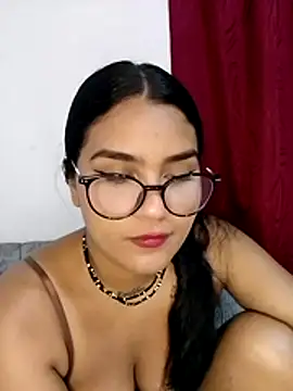 Renata Zoe online show from 11-28-25, 02:01