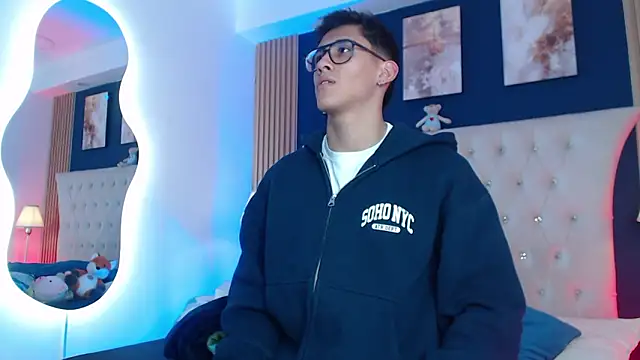 SalvadorFit online show from 03-25-26, 08:19